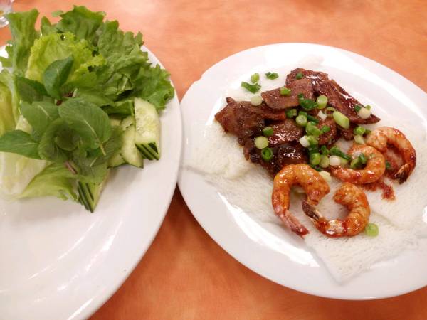 rice vermicelli patties from Thuận Kiều