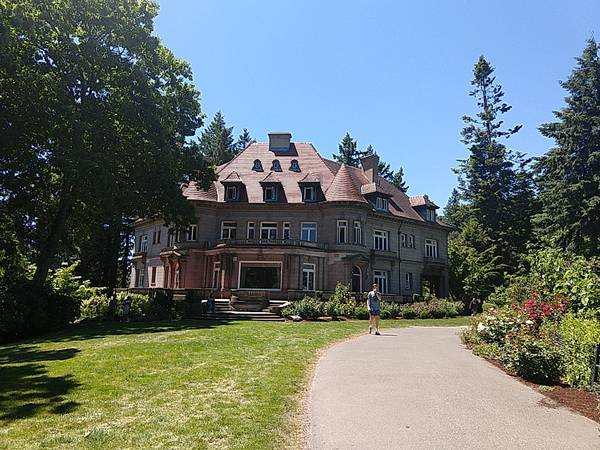 Pittock Mansion - exterior