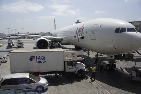 vehicles servicing a Japan Airlines airliner, 2013-05-16