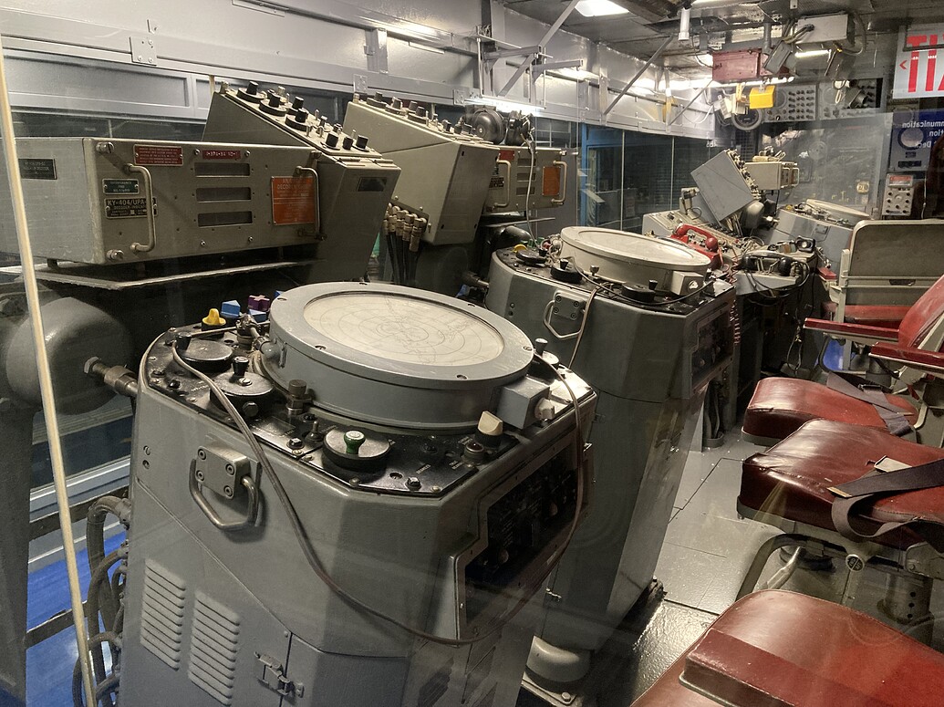 USS Intrepid radars