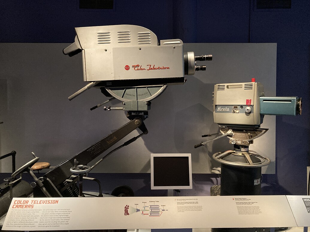 MOMI television cameras